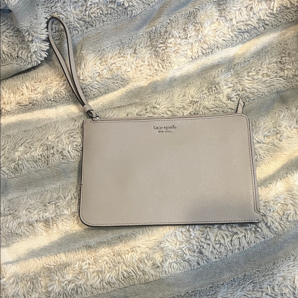 kate spade Cameron L zip Gray Wristlet Clutch